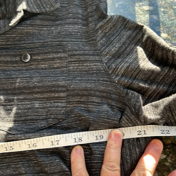 English Laundry collared knit one button short sleeve. Size L. EUC - Picture 7 of 9